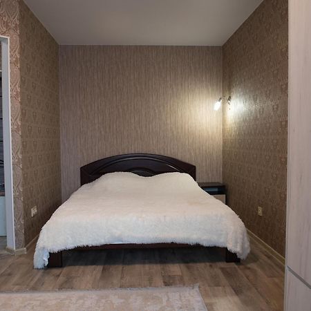 Академіка Корольова 20 1 Appartement Tsjerkasy Buitenkant foto