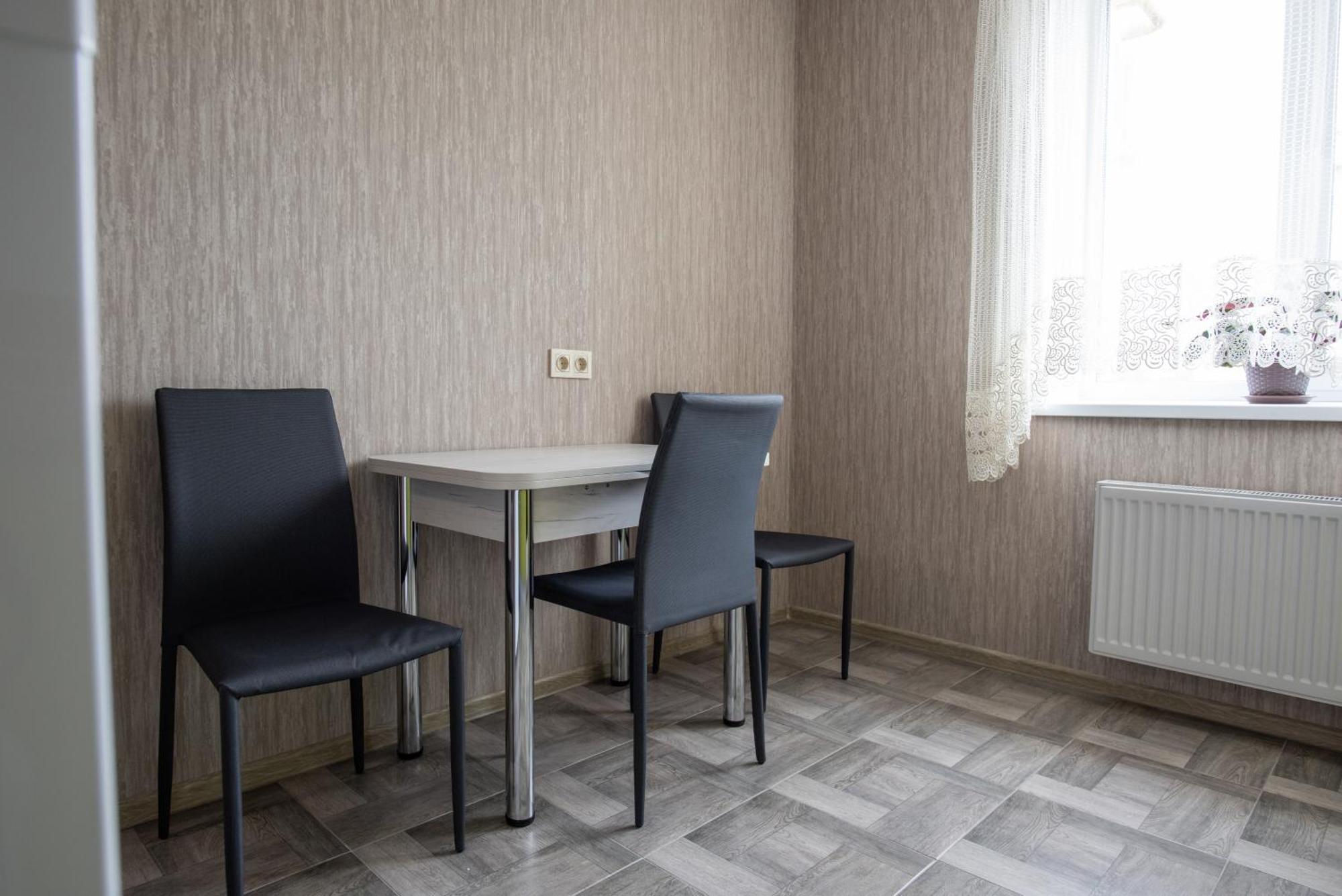 Академіка Корольова 20 1 Appartement Tsjerkasy Buitenkant foto